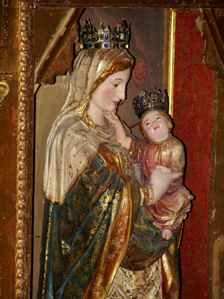 Inmaculada con niño, en el retablo del Coro Alto
